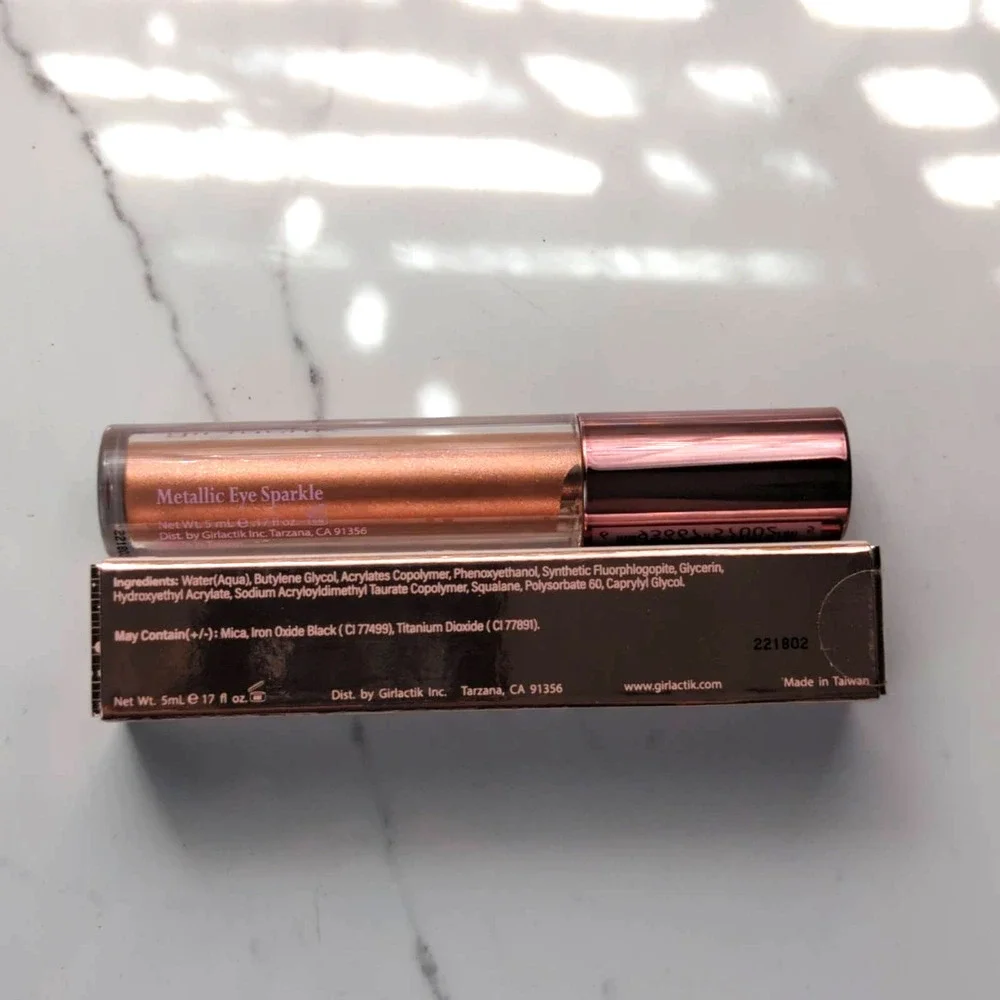 girllactik Mettallic Eye Sparkle in‎ GLAM